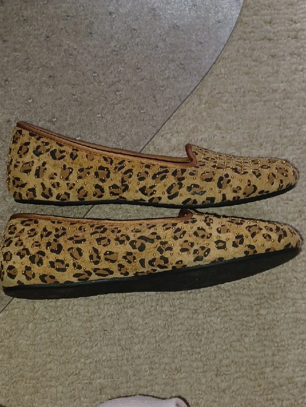 UGG Women's Leopard Print Slip-On Slippers in Tan - Picture 4 of 5
